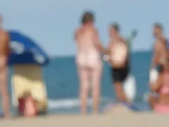 La pareja video casero pillada la invita a un trío.