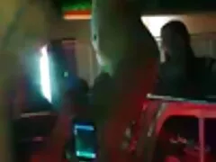 Mamá no puede detener a un hombre de un follando con el casero Duende