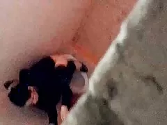 Morena asiática grita mucho jovenes follando casero