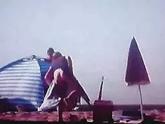 Joven oscuro Jenna juguete para videos pornos caseros de maduras los niños.