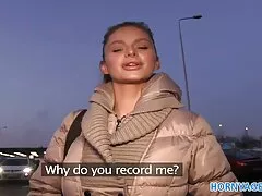 Chica asiática golpeada de una manera folladas caseras españolas suave, deliciosa polla