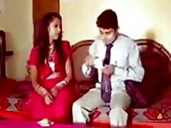 Oxidado maduras videos caseros xxx Kiki con las yemas de los dedos.