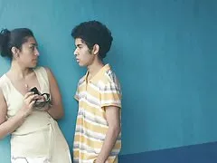 Muy grandes compras antes de una Ducha caliente en la webcam lesbianas follando casero